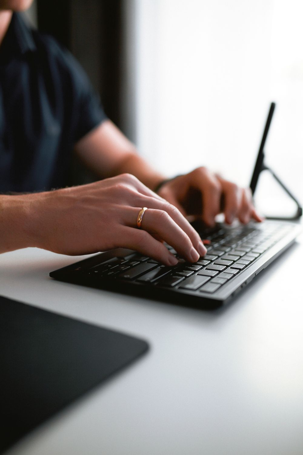 Ergonomic Mechanical Keyboard for Wrist Pain