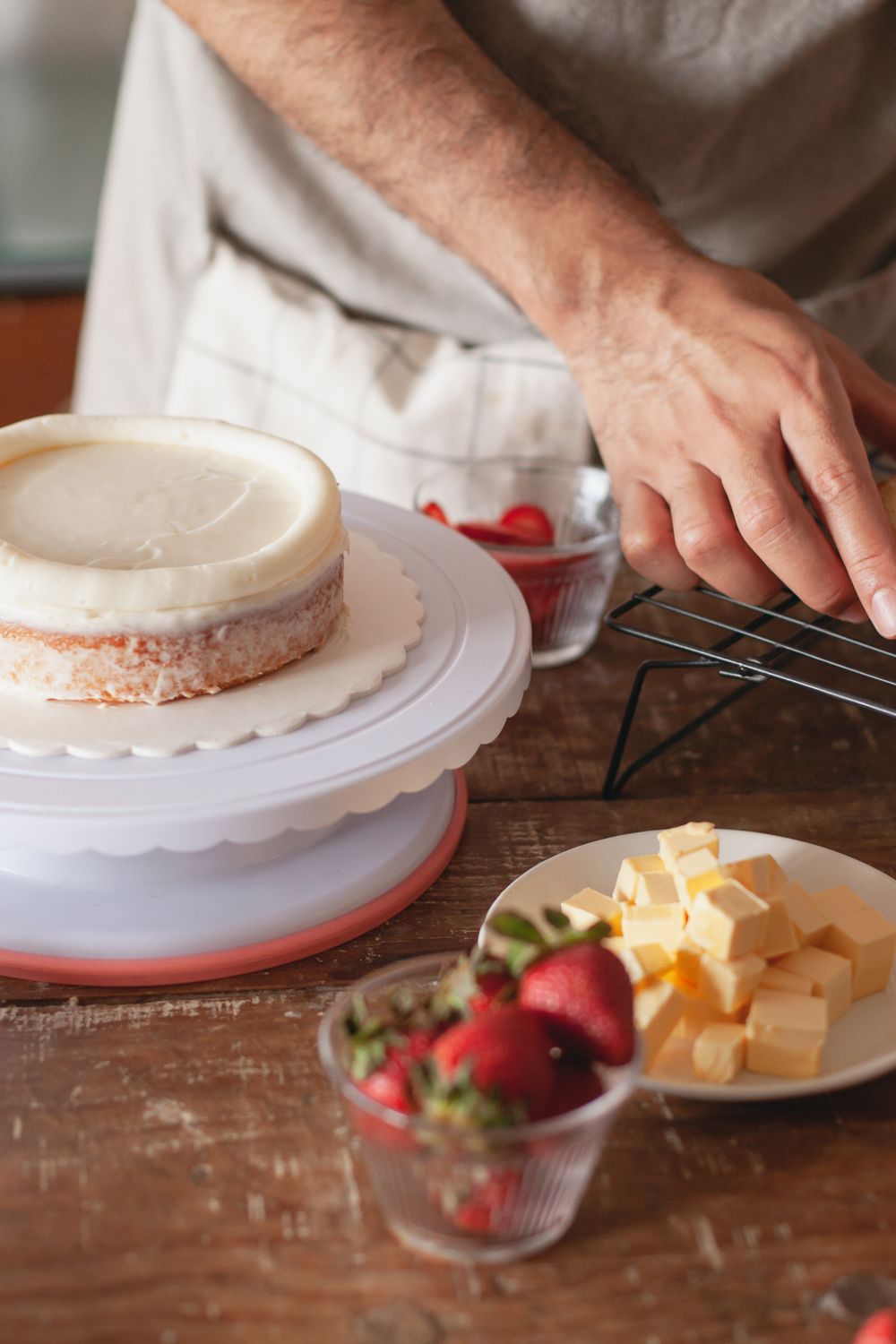 Cake Leveler for Even Layers