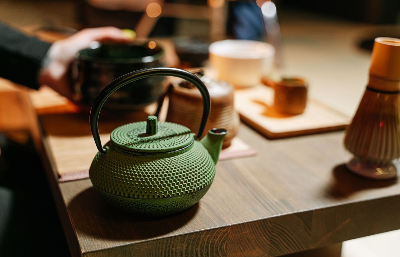 Cast Iron Tetsubin Teapot for Loose Leaf Tea